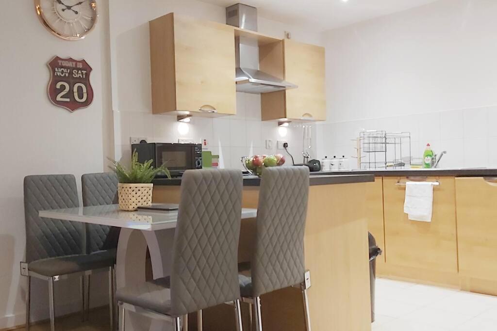 Piquancy Apartments - Sheffield City Centre Luaran gambar
